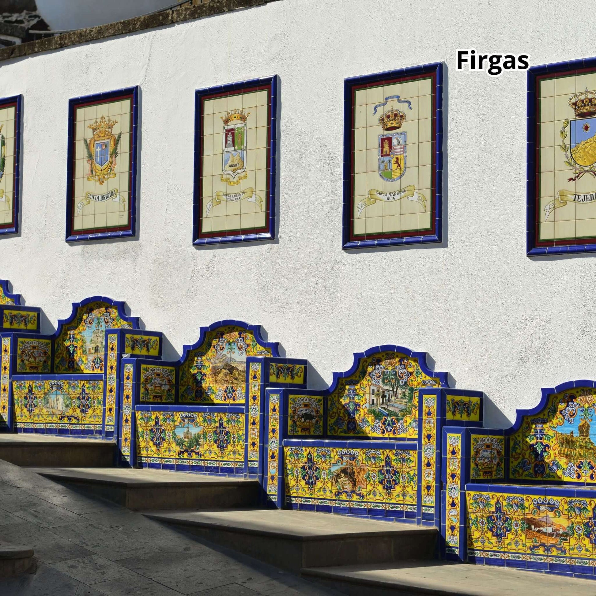 bus tour gran canaria - landscapes firgas azulejos