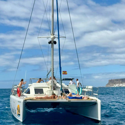 Paradise Cat Gran Canaria with people on a sunny day at sea